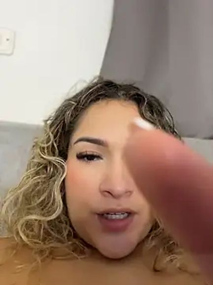 Sara_smiiith211