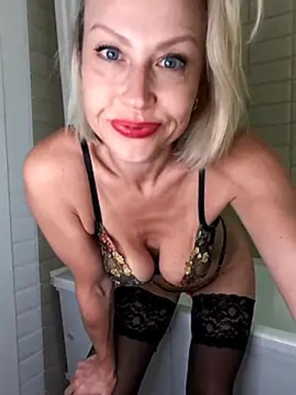 Elle_Milfa