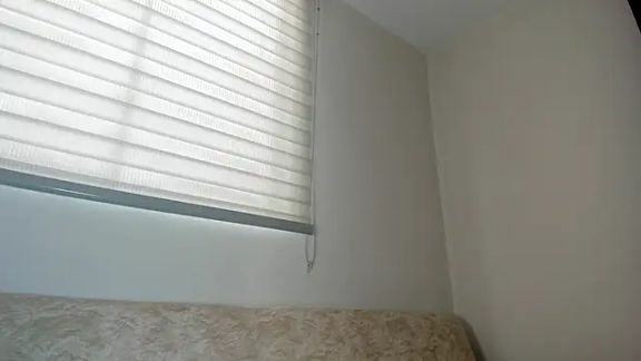 eliz_hot5
