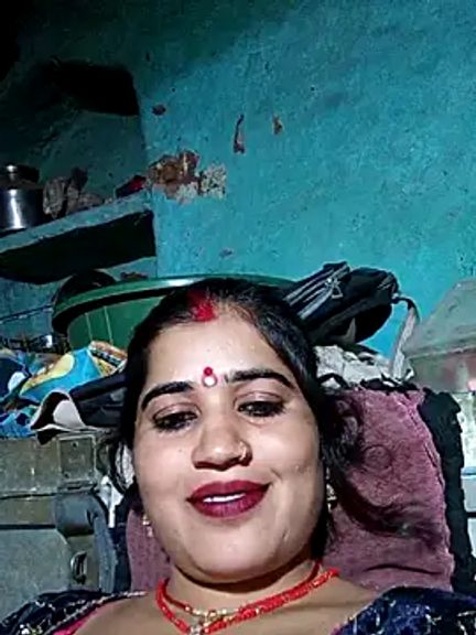 Hot_kamla