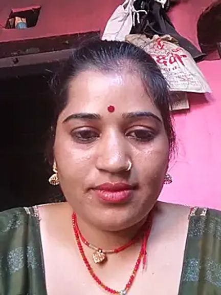 Hot_kamla