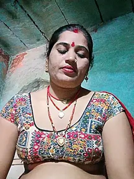 Hot_kamla