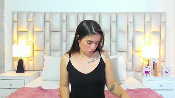 paola_katy_dicks