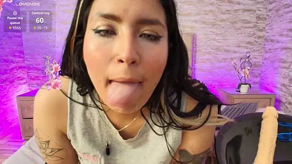 Sasha_Larsen
