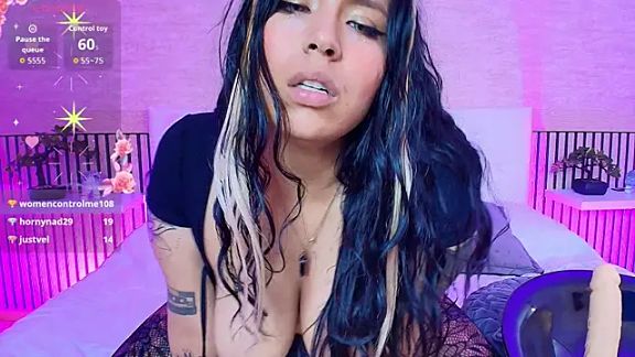 Sasha_Larsen