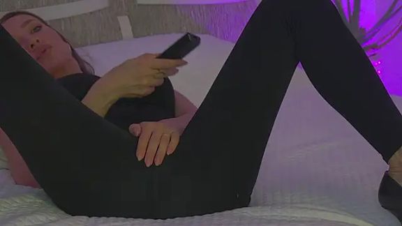 Eva_Devine