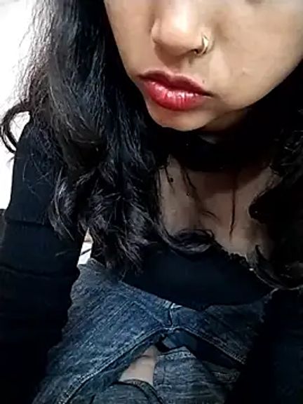 Sexy_Divya__
