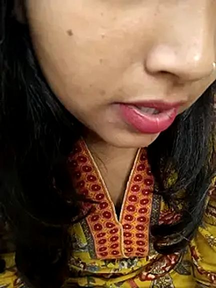 Sexy_Divya__