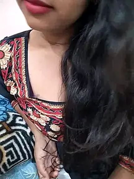Sexy_Divya__