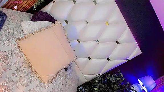 AnnaRouseQueen
