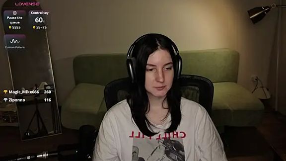 Naomi_Velvet