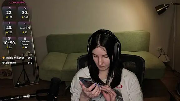 Naomi_Velvet
