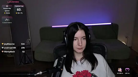 Naomi_Velvet