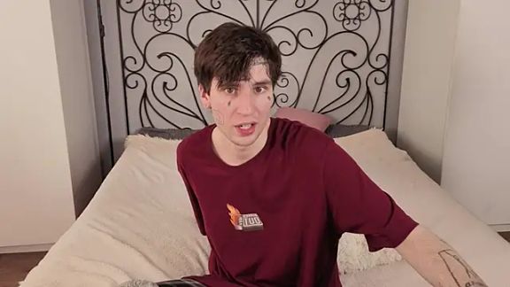 Danny_loves_Mary