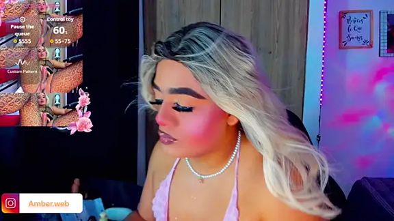 Amber_bigdick22
