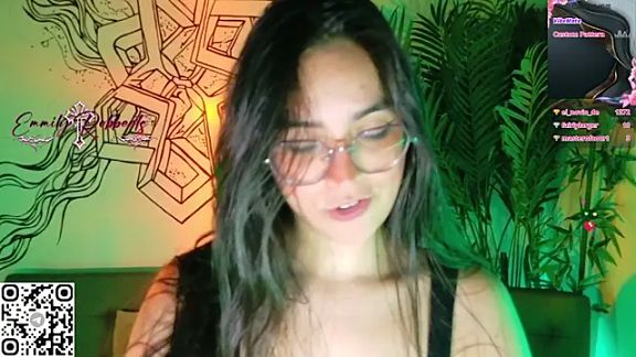 Emmi_Roberts