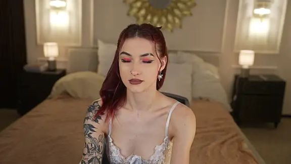 Magnetic_Mia_