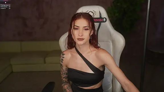 Magnetic_Mia_
