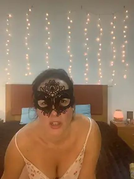 massagistahotbrunette