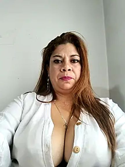 Laura-Hernandez