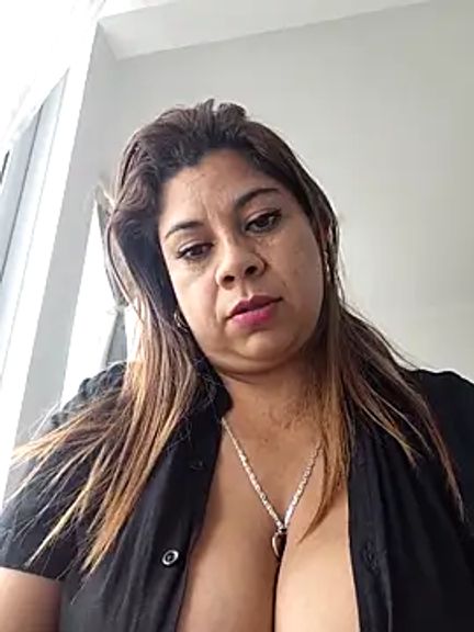 Laura-Hernandez
