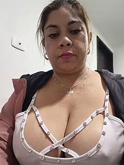 Laura-Hernandez