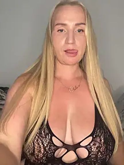 BootyQueenApril