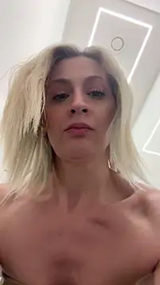 HOTLadyluna