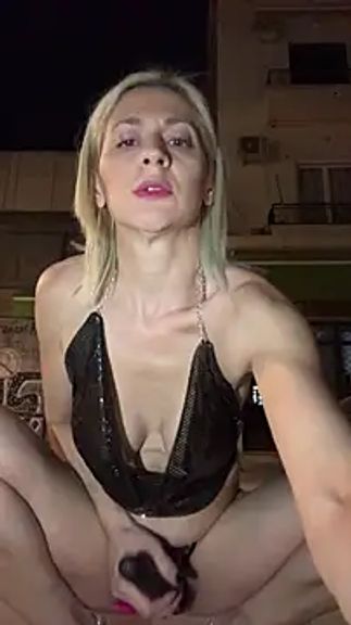HOTLadyluna