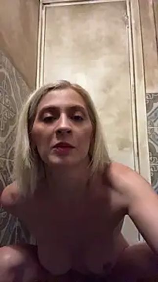 HOTLadyluna