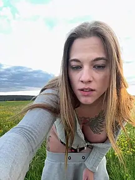 Luna_Lynn