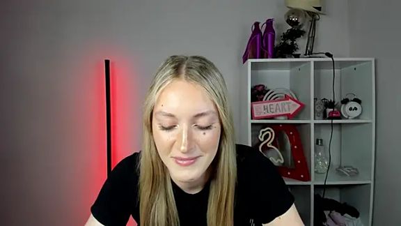 EvelynBlond
