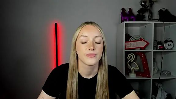 EvelynBlond