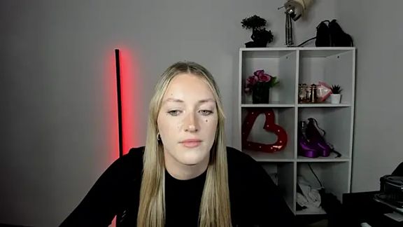 EvelynBlond