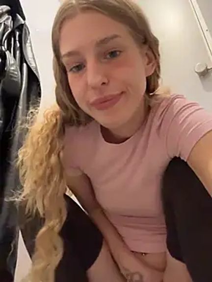 kira_mia