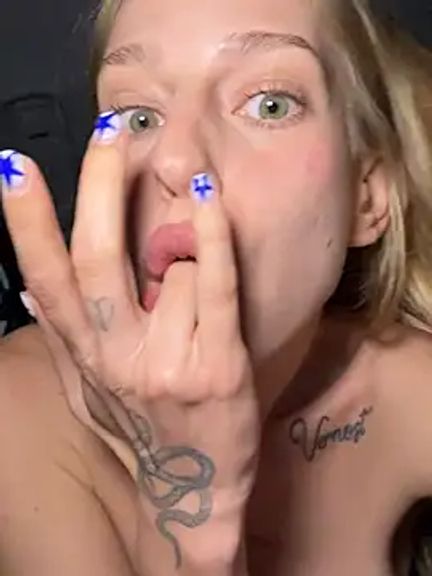 kira_mia