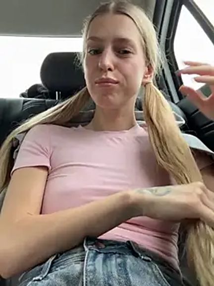 kira_mia