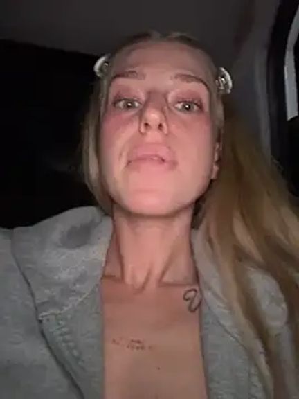kira_mia