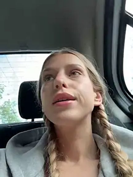 kira_mia
