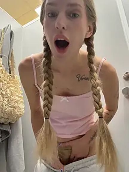 kira_mia