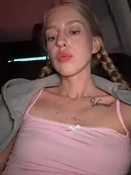 kira_mia