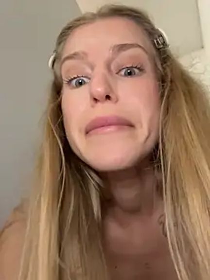 kira_mia