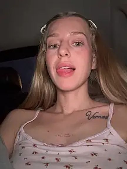 kira_mia