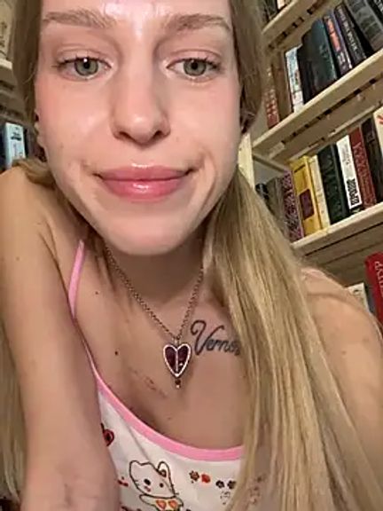 kira_mia