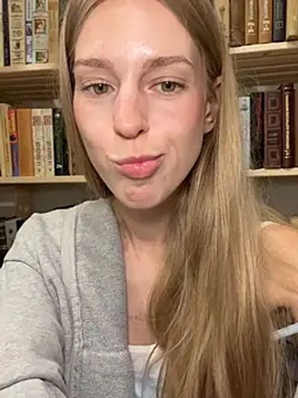 kira_mia
