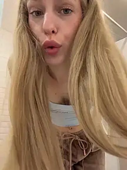 kira_mia