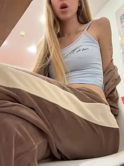 kira_mia