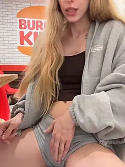 kira_mia
