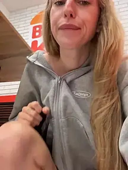 kira_mia
