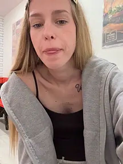 kira_mia